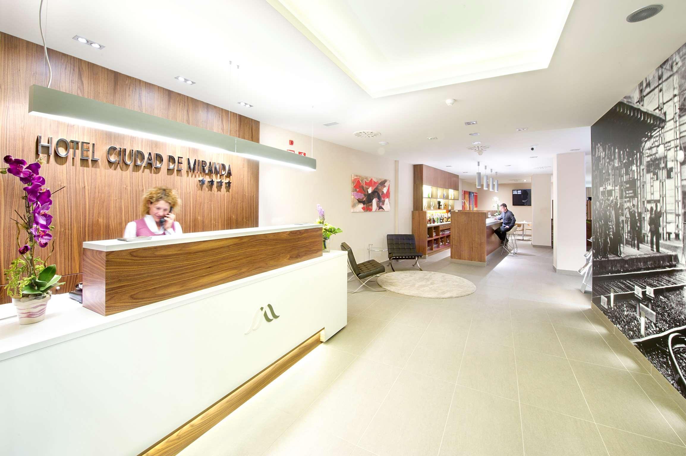מירנדה דה אברו Sercotel Ciudad De Miranda מראה חיצוני תמונה