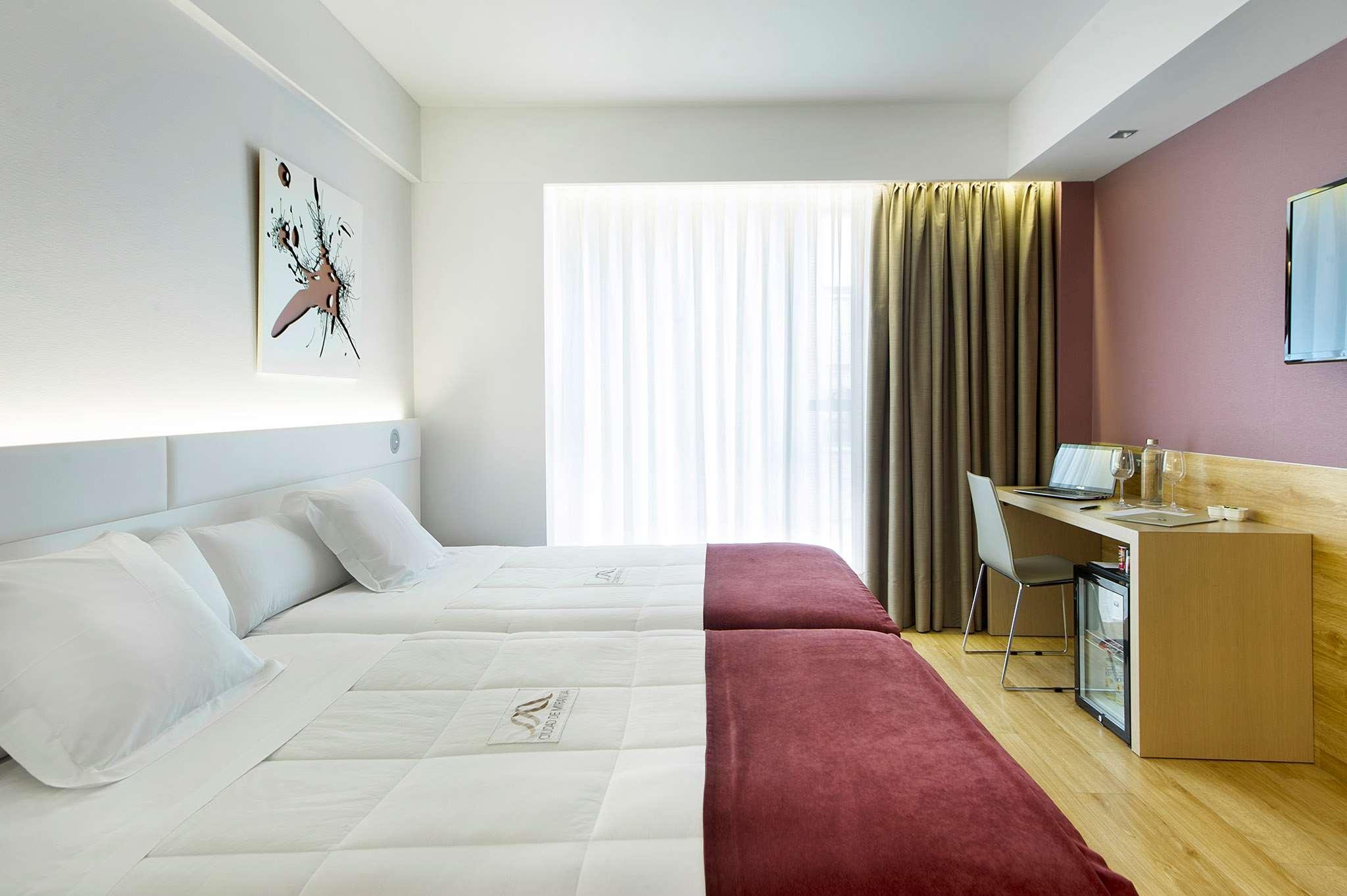 מירנדה דה אברו Sercotel Ciudad De Miranda מראה חיצוני תמונה