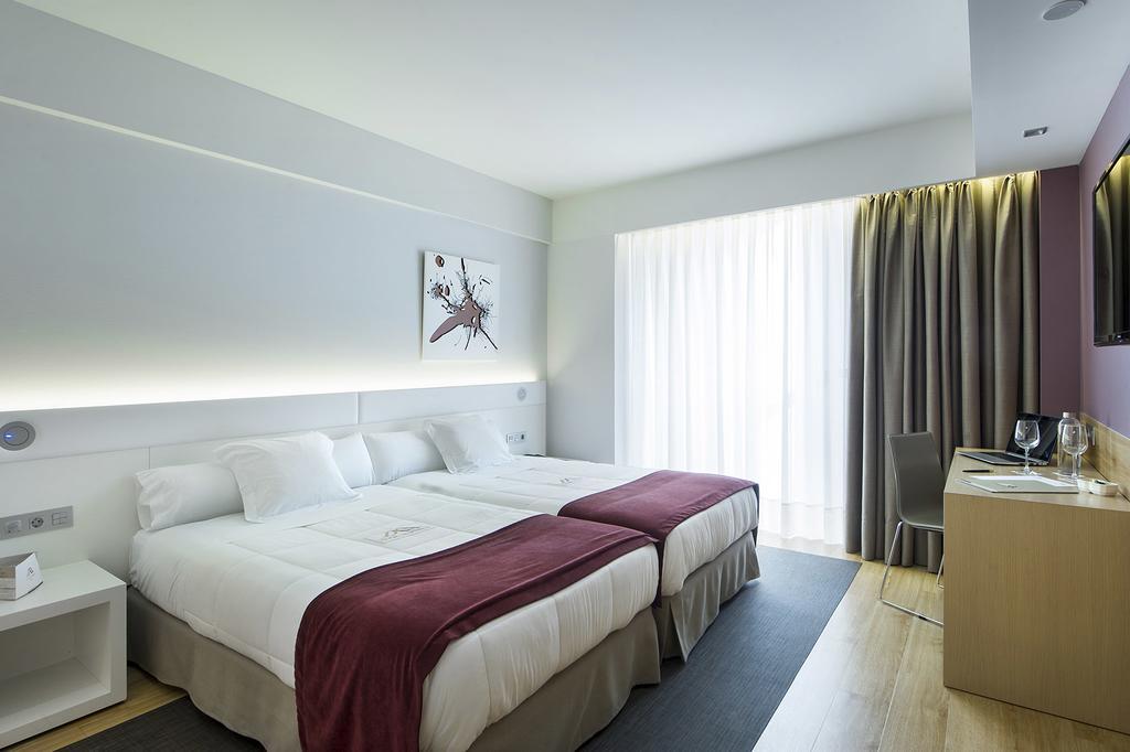 מירנדה דה אברו Sercotel Ciudad De Miranda מראה חיצוני תמונה