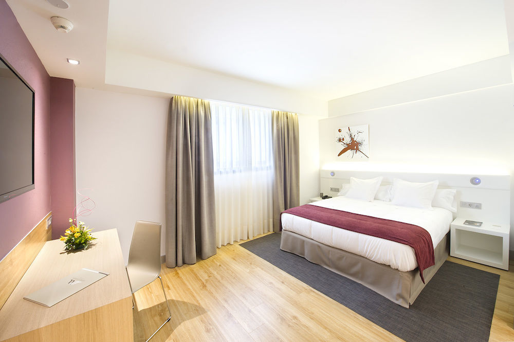 מירנדה דה אברו Sercotel Ciudad De Miranda מראה חיצוני תמונה